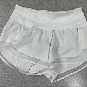 LULULEMON - Women's White Athletic Shorts